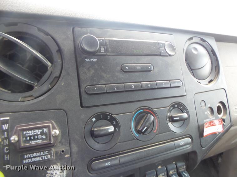 image for item DF9347 2008 Ford F550 Super Duty bucket truck