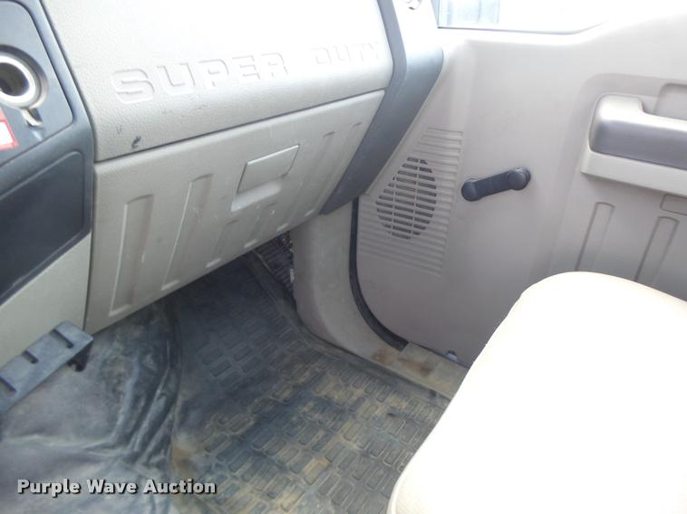 image for item DF9347 2008 Ford F550 Super Duty bucket truck