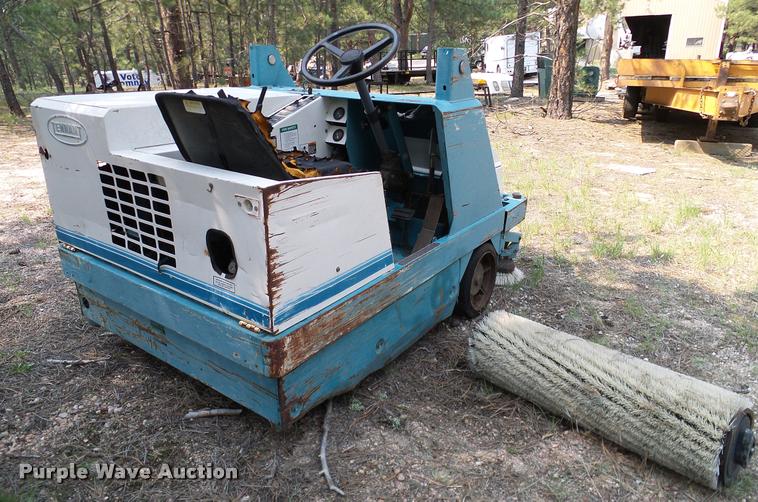 image for item DG9874 Tennant 235 sweeper
