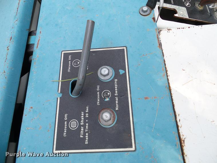 image for item DG9874 Tennant 235 sweeper