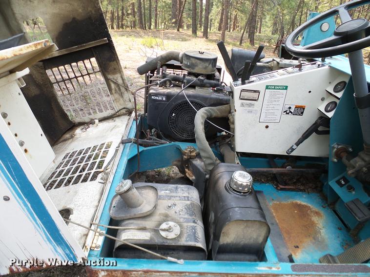 image for item DG9874 Tennant 235 sweeper