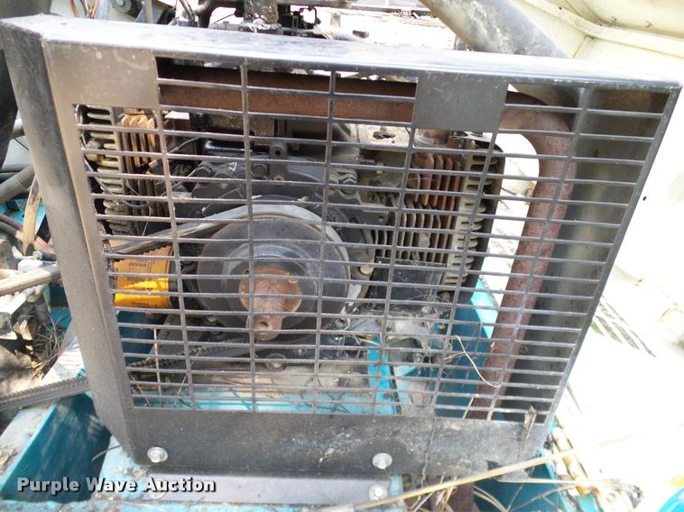 image for item DG9874 Tennant 235 sweeper