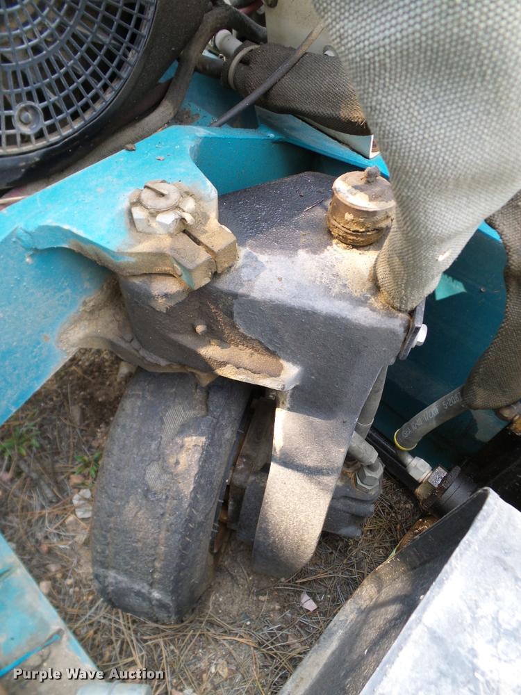 image for item DG9874 Tennant 235 sweeper