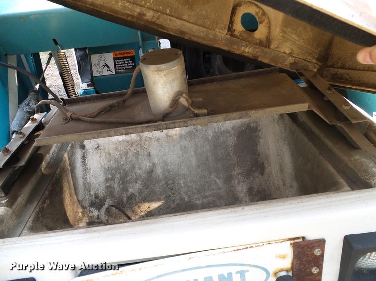 image for item DG9874 Tennant 235 sweeper