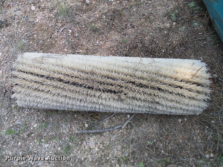 image for item DG9874 Tennant 235 sweeper