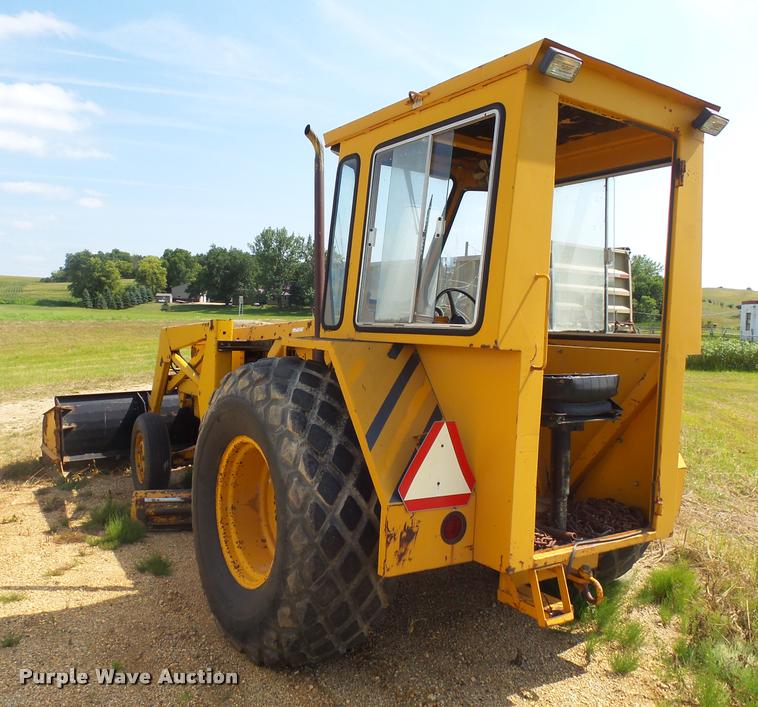 image for item DH9692 Sims Athey P76337 loader tractor