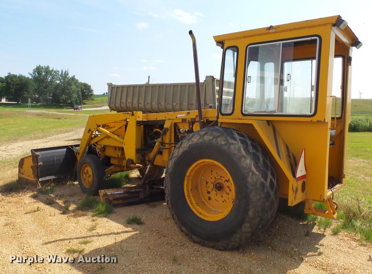 image for item DH9692 Sims Athey P76337 loader tractor