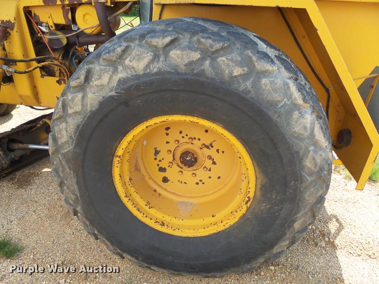 image for item DH9692 Sims Athey P76337 loader tractor
