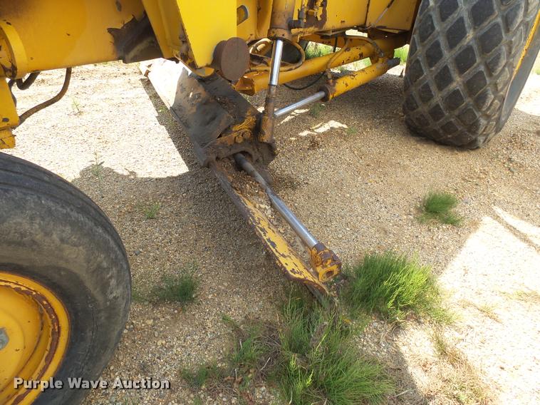 image for item DH9692 Sims Athey P76337 loader tractor