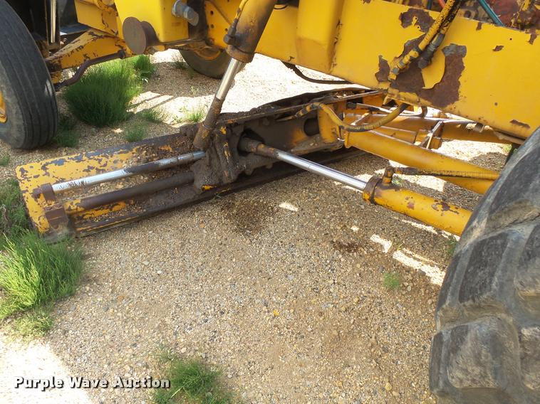 image for item DH9692 Sims Athey P76337 loader tractor