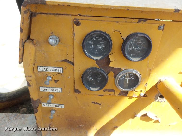 image for item DH9692 Sims Athey P76337 loader tractor