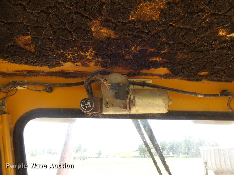 image for item DH9692 Sims Athey P76337 loader tractor