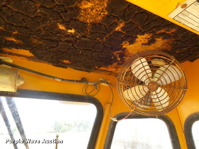 image for item DH9692 Sims Athey P76337 loader tractor