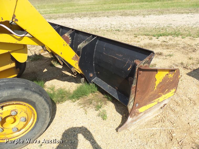 image for item DH9692 Sims Athey P76337 loader tractor