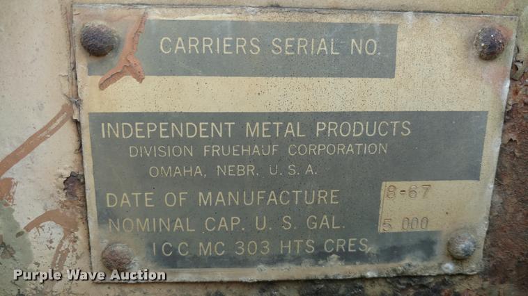 image for item DI9810 1967 Fruehauf tank trailer