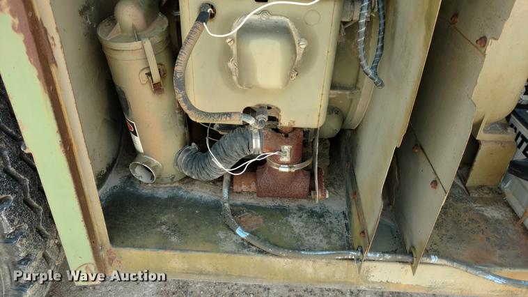 image for item DI9810 1967 Fruehauf tank trailer