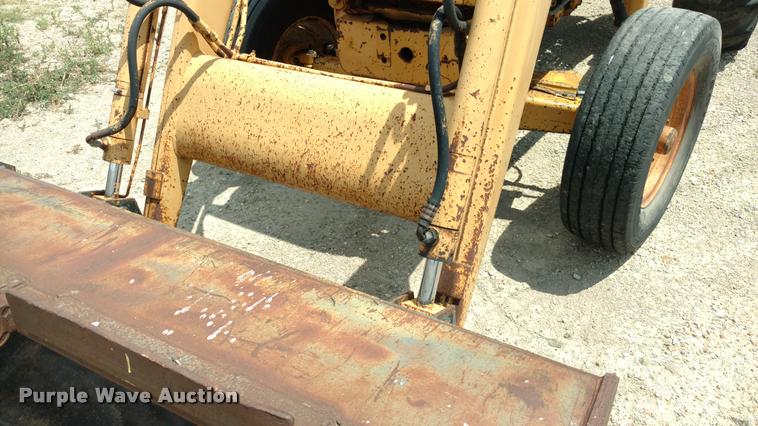 image for item DI9812 Ford 540 tractor