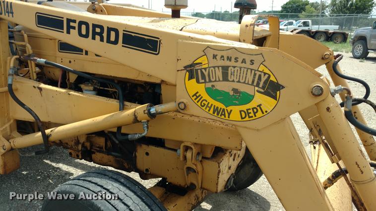 image for item DI9812 Ford 540 tractor