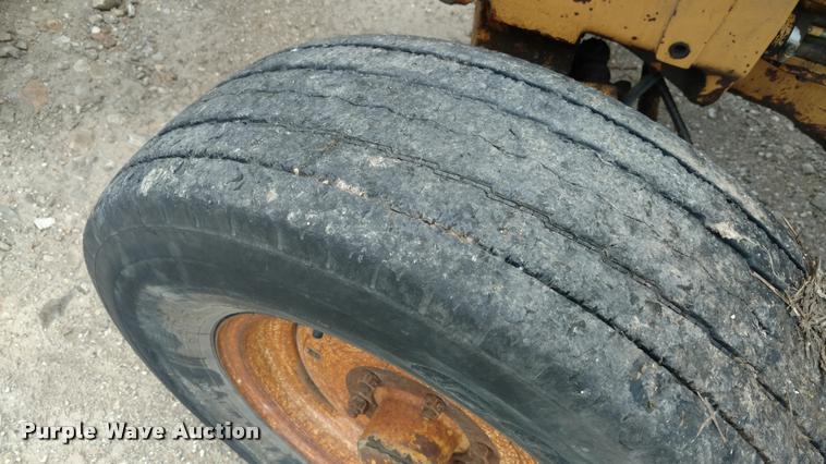 image for item DI9812 Ford 540 tractor