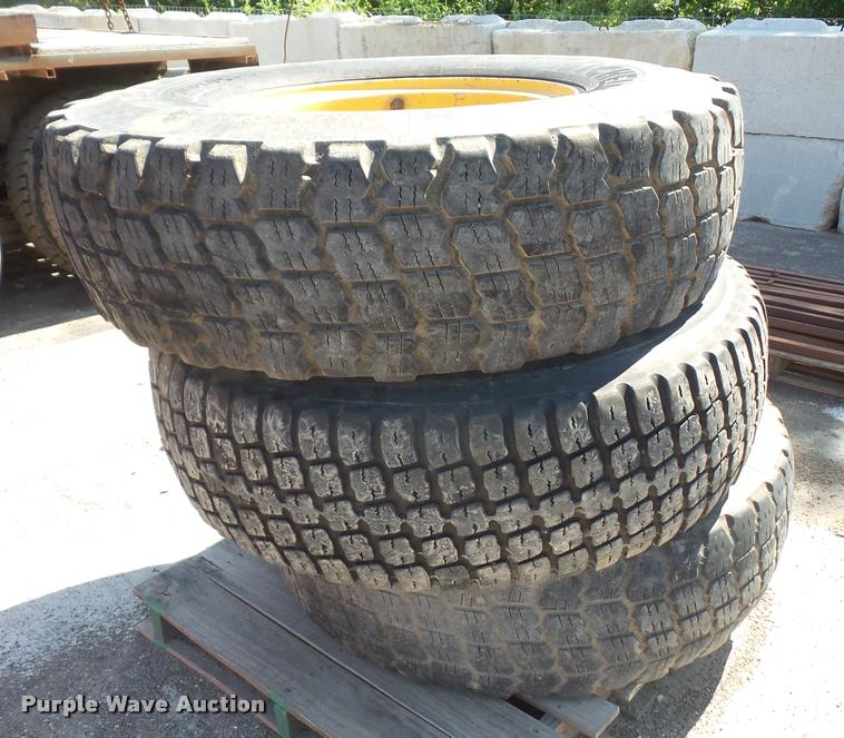 image for item DK9420 (3) used 14.00-24 motorgrader tires