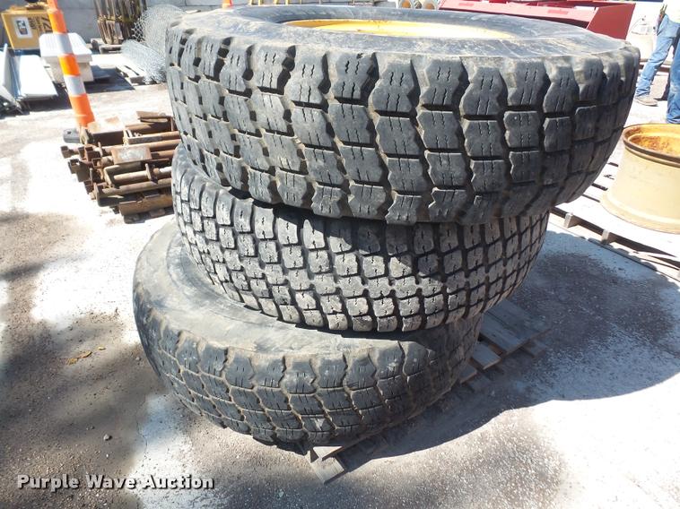 image for item DK9420 (3) used 14.00-24 motorgrader tires