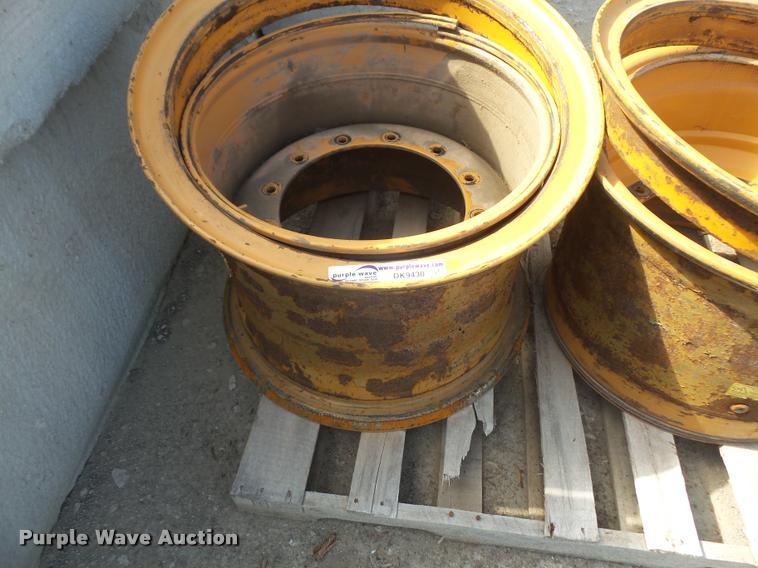 image for item DK9430 (2) wheel loader wheels