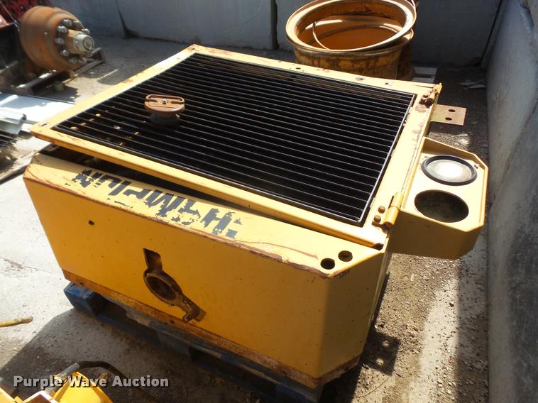 image for item DK9431 Champion 720A Series III motor grader radiator