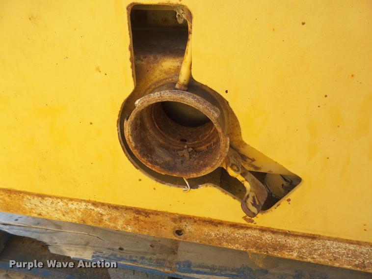 image for item DK9431 Champion 720A Series III motor grader radiator