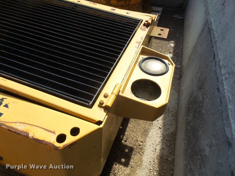 image for item DK9431 Champion 720A Series III motor grader radiator