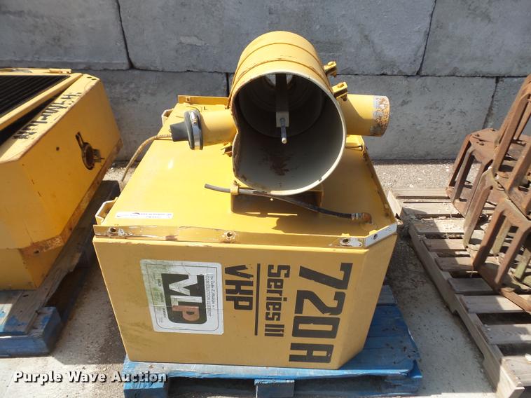 image for item DK9432 Champion 720A Series III motor grader fuel tank