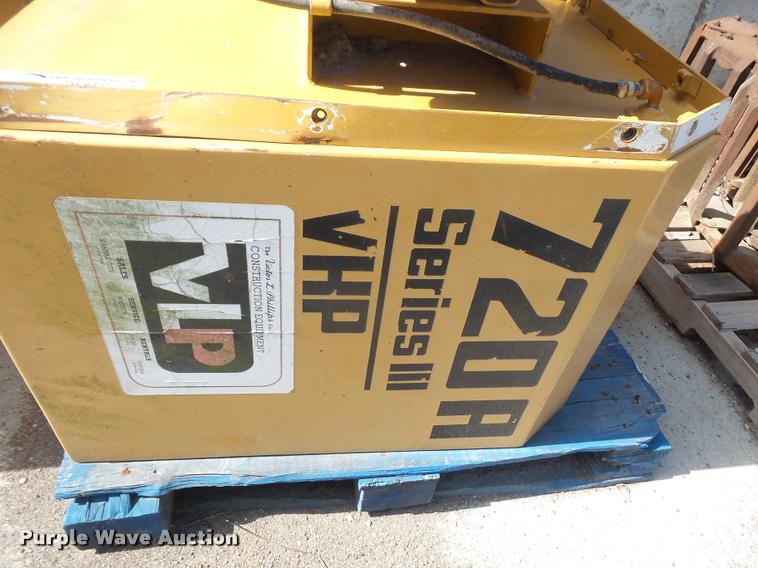image for item DK9432 Champion 720A Series III motor grader fuel tank