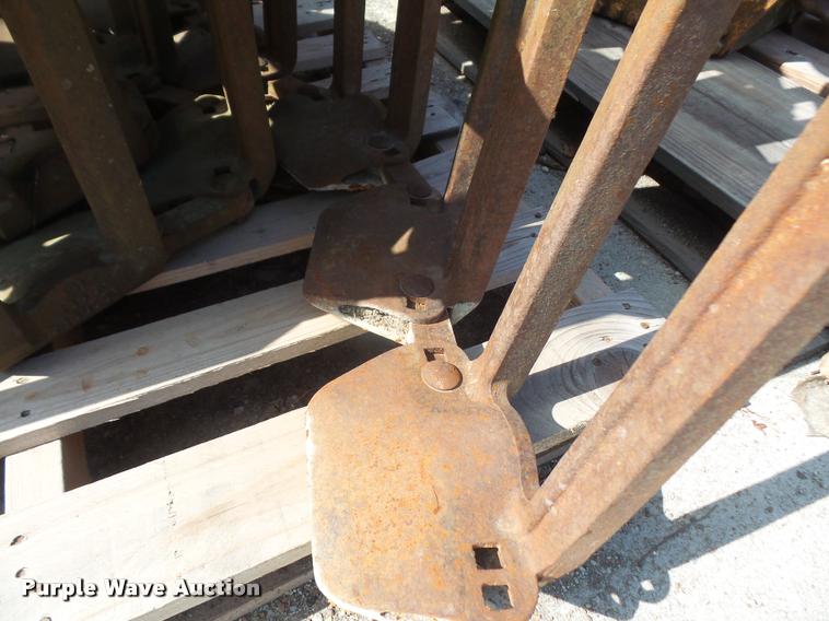 image for item DK9433 Grouser over tire skid steer tracks