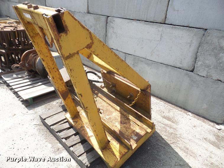 image for item DK9435 Motor grader winch mounting frame