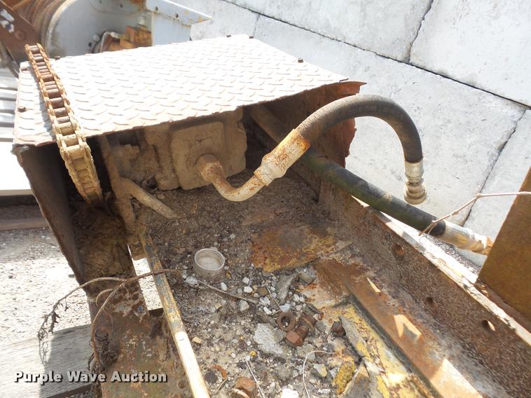 image for item DK9435 Motor grader winch mounting frame