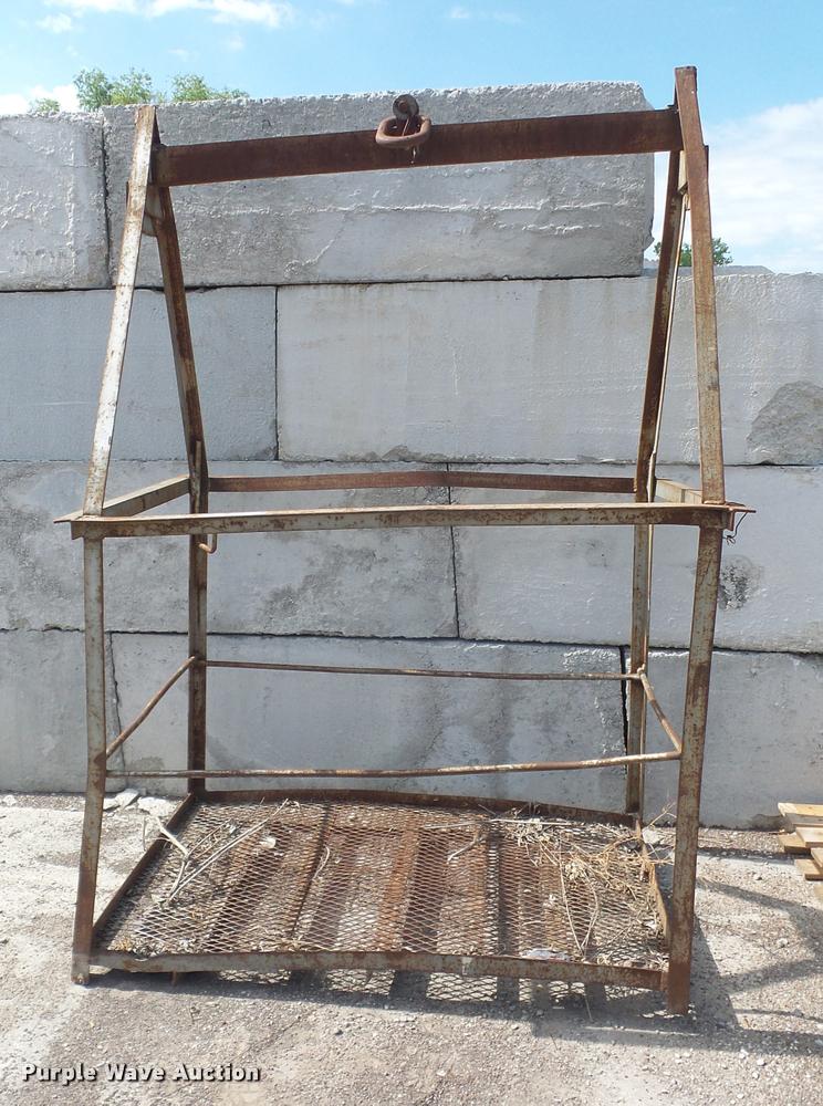 image for item DK9436 Man basket