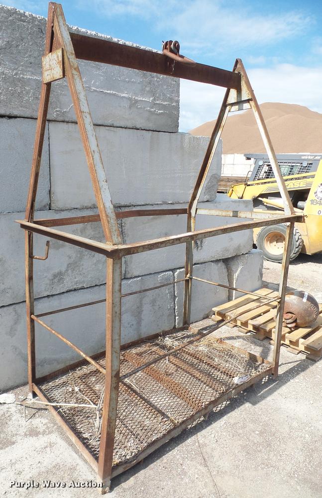 image for item DK9436 Man basket