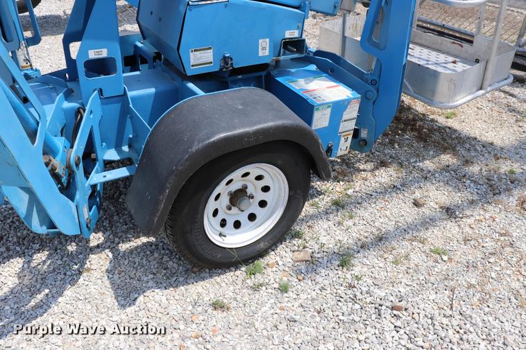 image for item DK9500 2005 Genie T234 boom lift