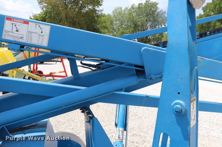 image for item DK9500 2005 Genie T234 boom lift