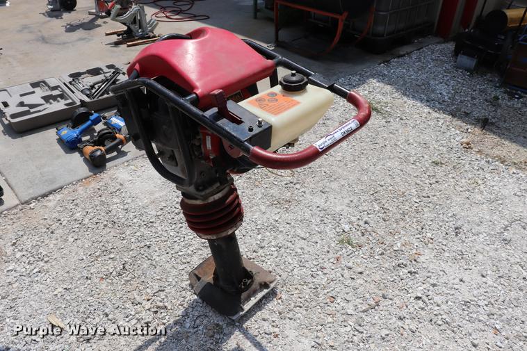 image for item DK9522 Robin EC12 compactor