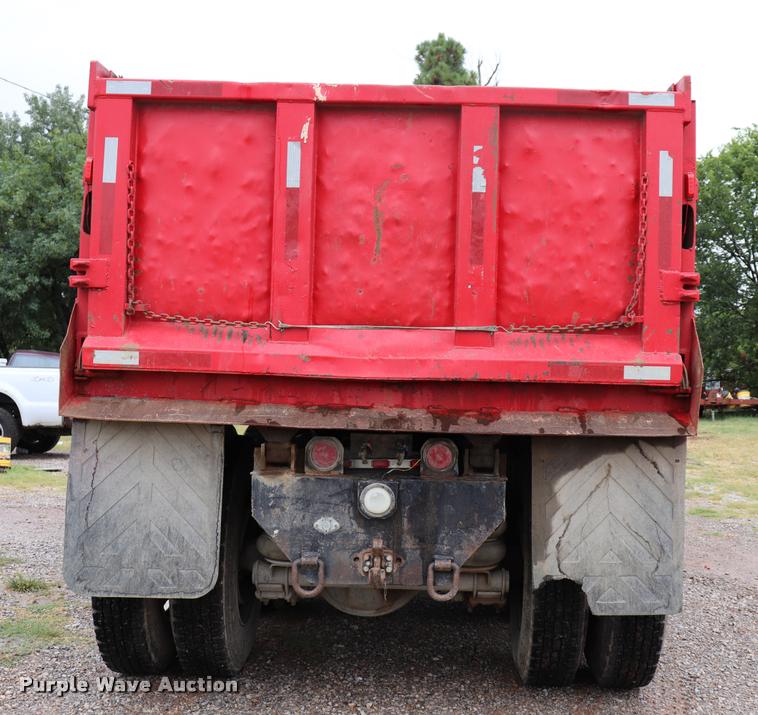 image for item DK9532 1988 Freightliner FLC dump truck