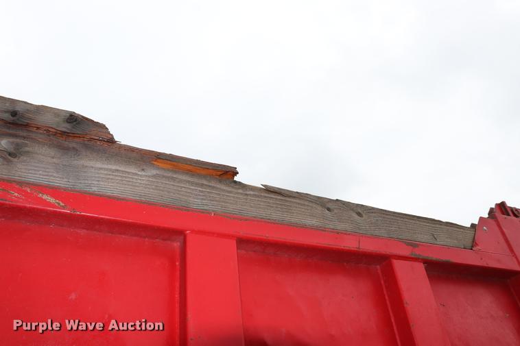 image for item DK9532 1988 Freightliner FLC dump truck