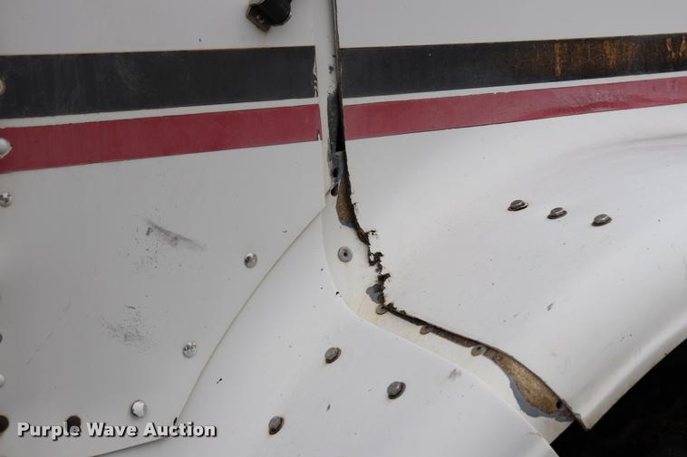 image for item DK9532 1988 Freightliner FLC dump truck