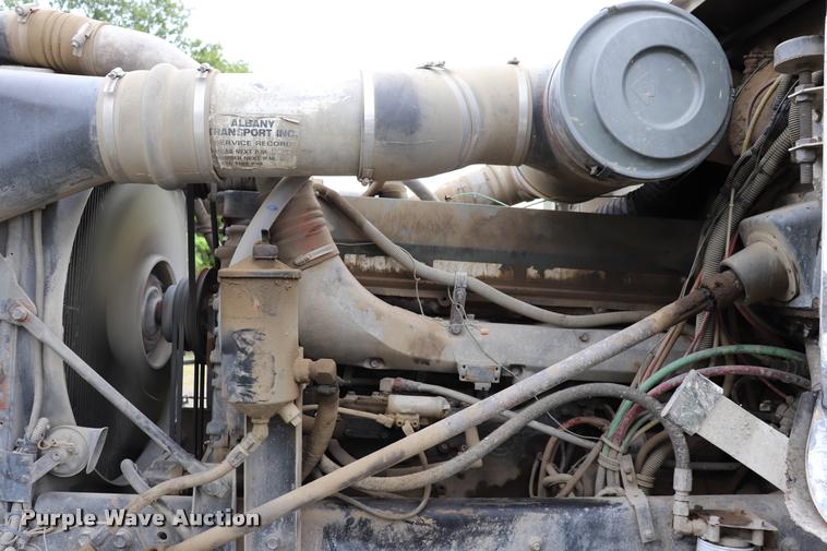 image for item DK9532 1988 Freightliner FLC dump truck