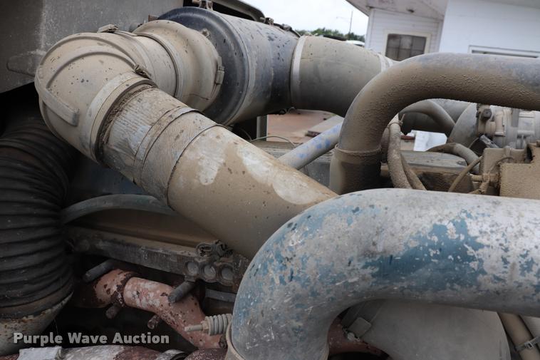 image for item DK9532 1988 Freightliner FLC dump truck