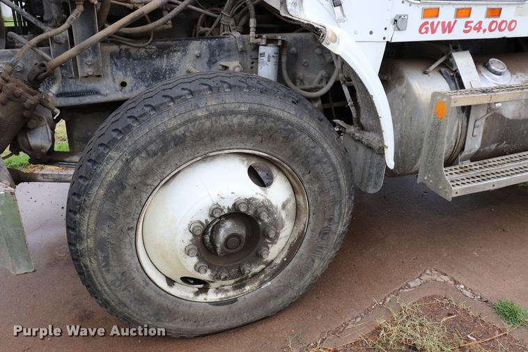 image for item DK9532 1988 Freightliner FLC dump truck