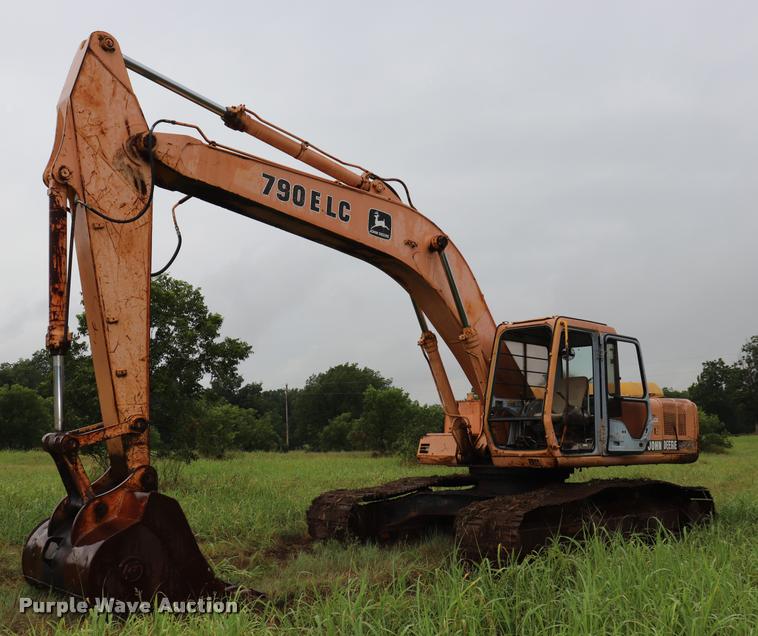 image for item DK9533 1997 John Deere 790E LC excavator