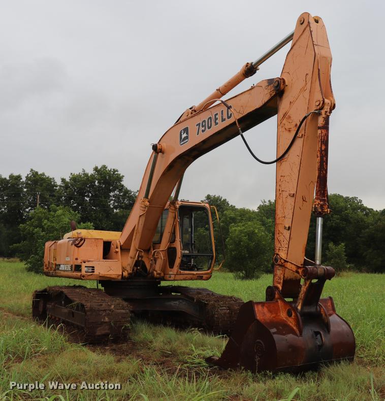 image for item DK9533 1997 John Deere 790E LC excavator