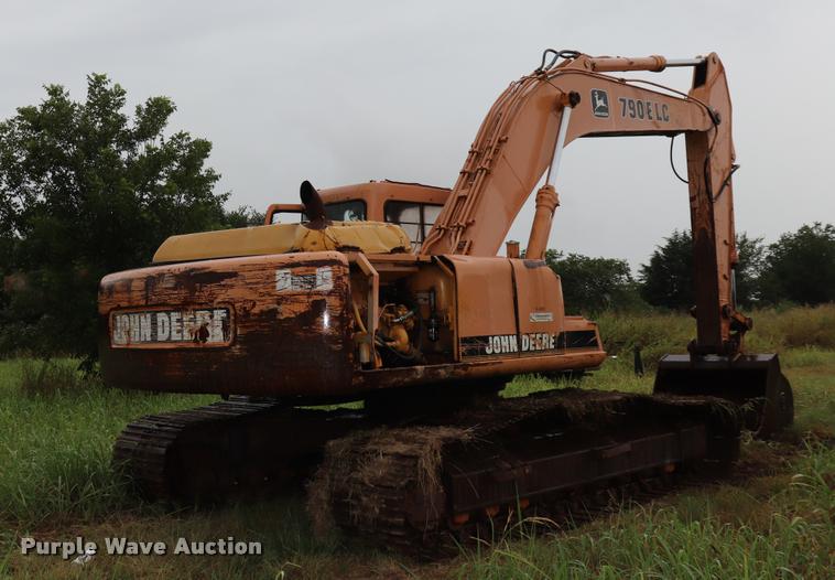 image for item DK9533 1997 John Deere 790E LC excavator