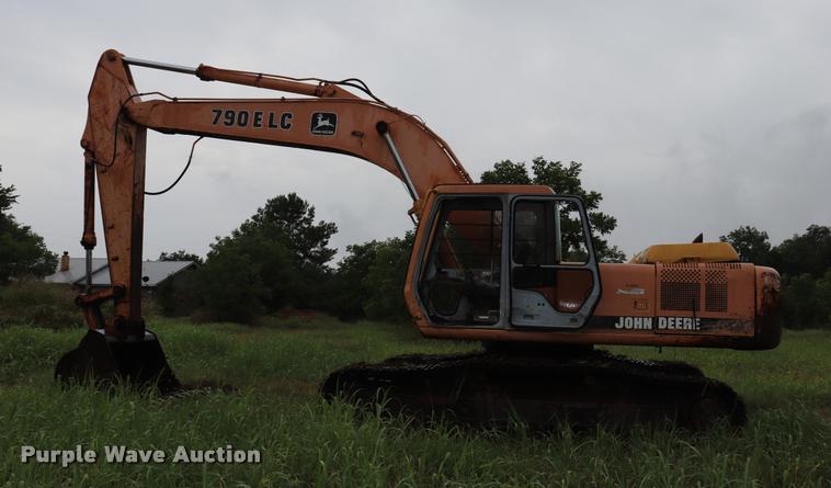image for item DK9533 1997 John Deere 790E LC excavator