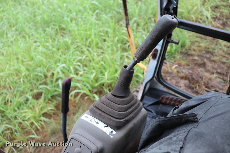 image for item DK9533 1997 John Deere 790E LC excavator